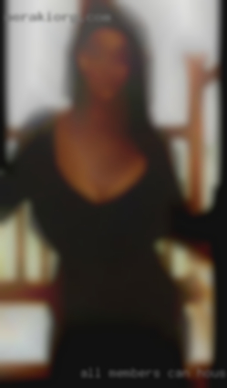 All members can contact housewives Gloucester me.